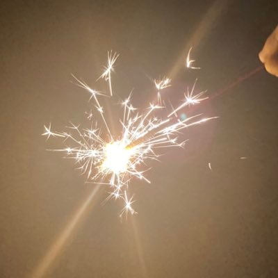 enen1003en's profile picture. 🐥👑の文字書き。ドラマ主演のお二人も、片方のグループも愛してます。無言フォロー失礼します。18↑ pixivやってます。 一応雑多ということで色々呟きます。