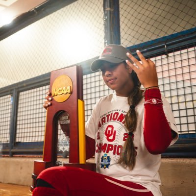 Oklahoma Softball #23 • @PLYRSCollxctive Athlete