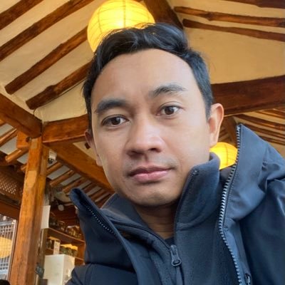 Enabling millions of heroes, through Product at @servicerocket - https://t.co/iidsMqrmrI. Author of @confluencetips. A husband, dad & coffee aficionado-wannabe.