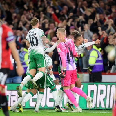 Fanpage for Mark Kennedy's Red and White army. Shitposting and light hearted football banter. Impreview on Twitter, @ breathelincoln on Instagram!