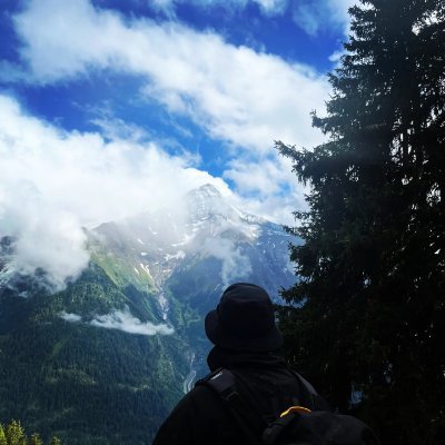 FanakEl's profile picture. Salam / Yo ,

Main Rashid sf6

 Twitch : https://t.co/V6AM0syLVi

My passion : Vidéo Games and about smells and parfumes 🇵🇸

Instagram: elfanakfragance