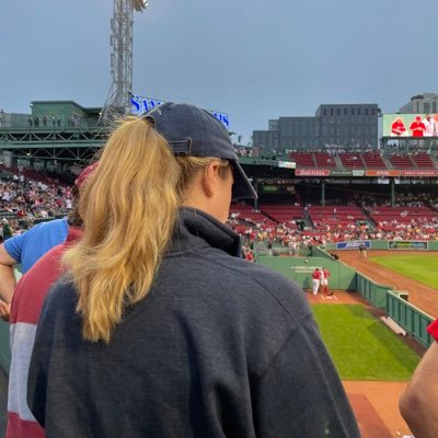 savsky25's profile picture. 