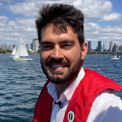 VJ/MOJO @CityNewsTO & @StClairCollege alum 🎥 Burger man 🍔 Love swimming & free parking 🏊♂️🚘 YQG (DTW)➡️YQA➡️YYB➡️ YGK➡️YVR▶️YYZ◀️ Husband @chronicsmiler