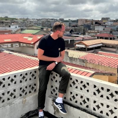 JayCl7rk's profile picture. avocat, à gauche, humaniste.