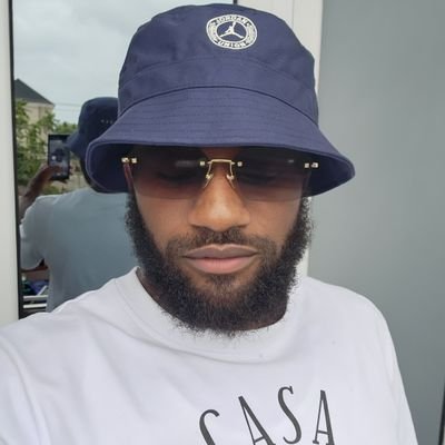 Cloud Network & Security Specialist👨🏾‍💻|
Fitness Aficionado💪|
Spotify Curator🎵|
Art Dealer & Collector 🎨|
Automotive Dealer 🚘🚤🚢|
Property Broker🏗