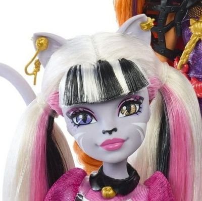 Draculanah's profile picture. (Ela/Dela - She/Her) | #MonsterHigh | #EAH | #dolltwt & #anitwt 🎀
