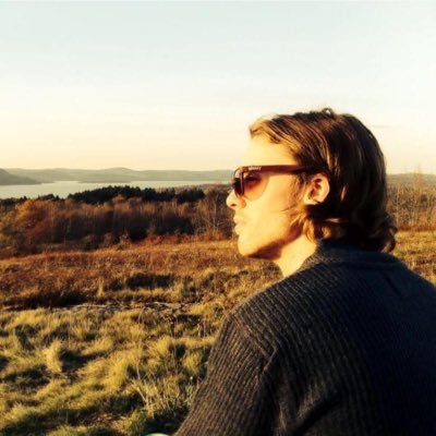 Streamer 🛸 Philosopher 👽 Musician Live on https://t.co/2YTyYnn60Y Sun - Mon - Wed - Thur at 7pm EST!