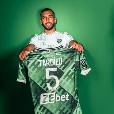 Footballeur Professionnel à @ASSEofficiel 💚 Nouveau compte ..