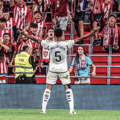 ViniElNino's profile picture. Football enthusiast, major sports consumer. Law & politics