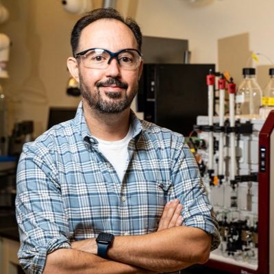 Protein Biochemist. Structural Proteomics. Brain Lipoproteins. PNNL. Opinions are my own and not the views of my employer.