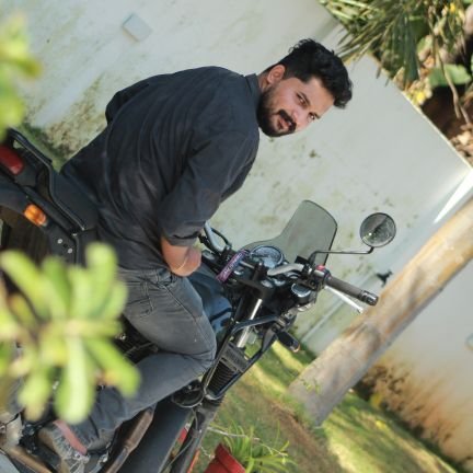 AKHILRA07270088's profile picture. I’m just a simple guy swimming in a sea of sharks😜