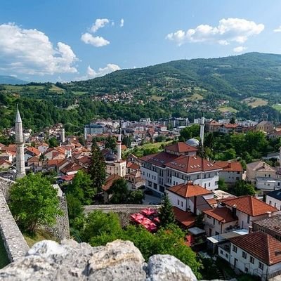 Travnik, BiH                                                                          
Zagreb, HR