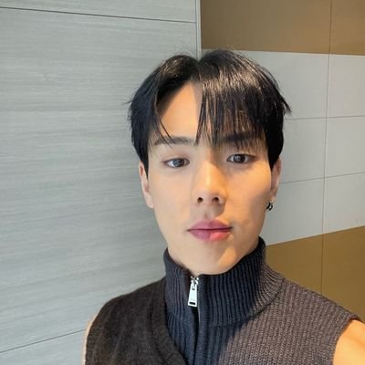 heung7302's profile picture. 