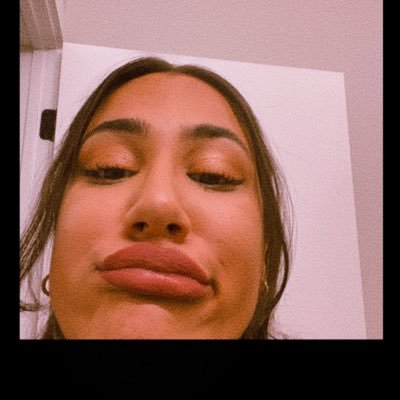 shanicexnicole's profile picture. 📖