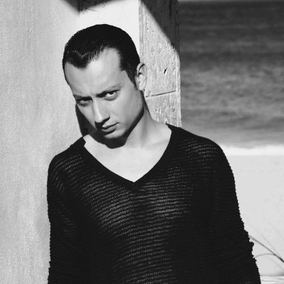 A hybrid artist, occasionally phonogenic.
PHONOMUNDI the new is album out now! 👇
E: info@sergebulat.com @sergebulat.bsky.social