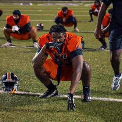 two sport athlete 6’5 260 right tackle/DE 2024 @hshbroncos🐎 check out my highlights