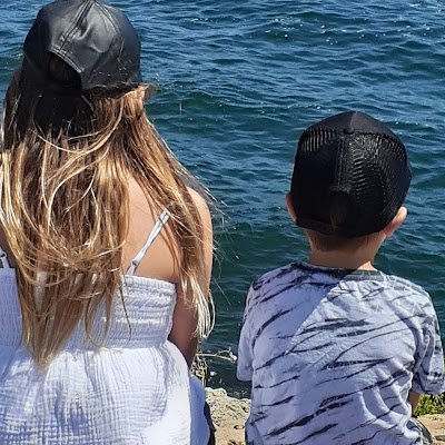 BebeHatesRWNJ's profile picture. One day at a time.