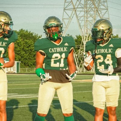 Wr and De at knoxville catholic high school  freshman ☘️