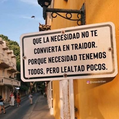 Emelec es mi pasión 💙
No somos Correistas!! No somos Morenistas!! Peor Lassistas!! COMBATIMOS la corrupción, venga de dónde venga!, caiga quien caiga!,