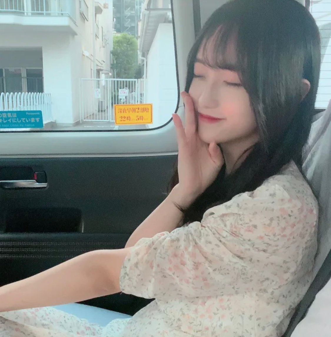 元アパレル店員→トレードで月120万超え/26歳/会員制のFXコミュニティ運営🍀現役のプロのトレードをマネるだけで日給3万円超えが誰でも可能です👌今だけ無料モニター募集中です!フォローしてくれた方にはDMにてご招待します💌
