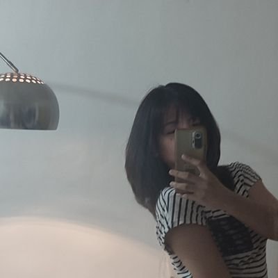 joycenvilla's profile picture. chess athlete artist