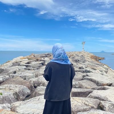 thrfea's profile picture. 𝚕𝚒𝚏𝚎 𝚒𝚜𝚗'𝚝 𝚎𝚊𝚜𝚢!🙄