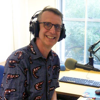 Artist (He/him) Host of @jazzlondonlive on @brooklandsradio Thursdays 10pm-12. Website https://t.co/adL9Frj5sP Director at @sampsonlow + A-I-R @twickfolk