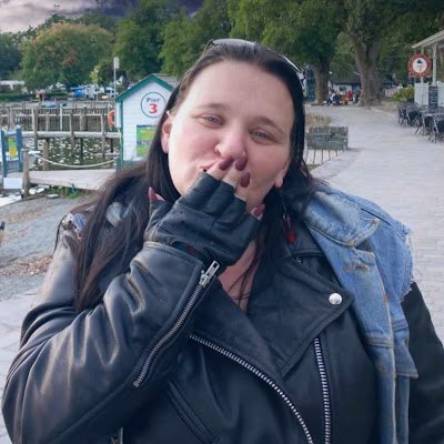 she_wolfuk's profile picture. 