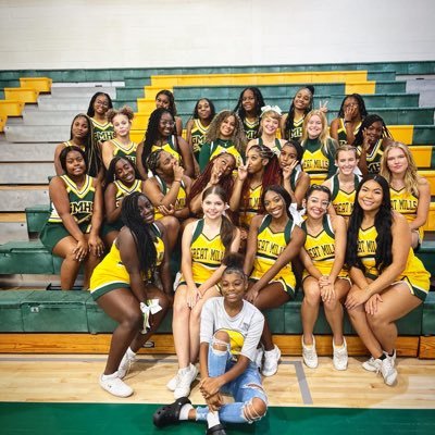 Official Twitter of the GMHS Cheerleading Team 🐝