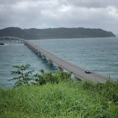 OyrdCrngeM1I2KR's profile picture. 