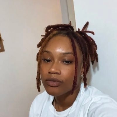 My preferred pronoun is ‘your majesty’ ….... 👑.... Be a fruit loop in a world of cheerios ……. 🏳️🌈…… Loc’d 5-20-21 🌱