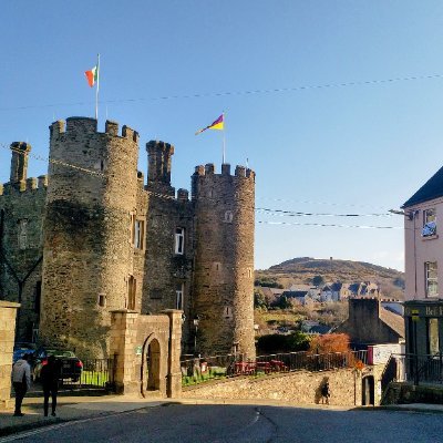 An historical gem by the River Slaney featuring rotating cultural exhibitions & hosting events from weddings to workshops. View Vinegar Hill from our rooftop!