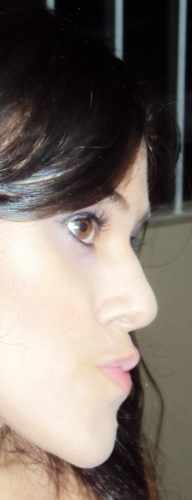 Sou uma pessoa abençoada, feliz e de bem com a vida.''Não ligo que me olhem da cabeça aos pés,porque nunca farão minha cabeça e nunca chegarão aos meus pés.''