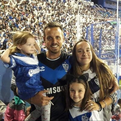cesarbalestrini's profile picture. Si no hay café para todos, no habrá para nadie