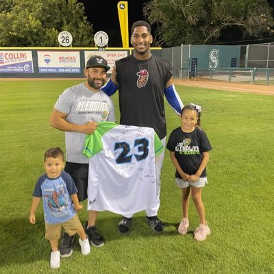 Julio Rodriguez and Lazaro Montes fan. Modesto Nuts stan. Wearer of Crocs. Close friend of the INCOMPARABLE @flounder824