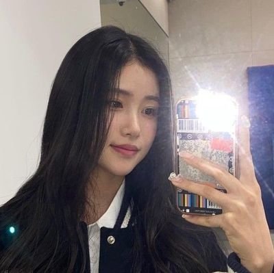 heesoosunshinez's profile picture. works @soosunshinez