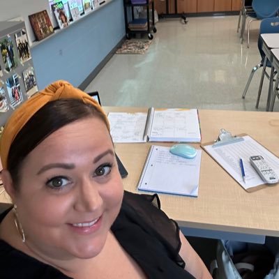 4th grade teacher🤓, mommy of 2 👨‍👩‍👧‍👦, trying to keep the magic alive in the classroom 💗