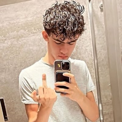 princeIocke's profile picture. ungodly hour(s)