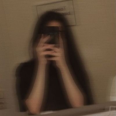 priyaa_likee's profile picture. 18| #exkvian | engineering| #karnataka