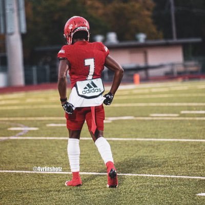 5’10/ 170/3.1 GPA/class of ‘26/WR/RB AT @hornjagsrecruit email:talky.Kamara76@gmail.com 972-595-7956