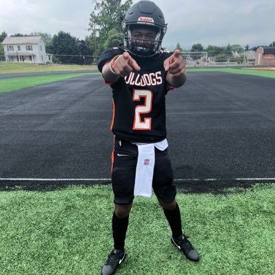 MHS🎓27 3.5 GPA 5’6 WR/DB (MARTINSBURG HIGH) Email jeramehunter@icloud.com