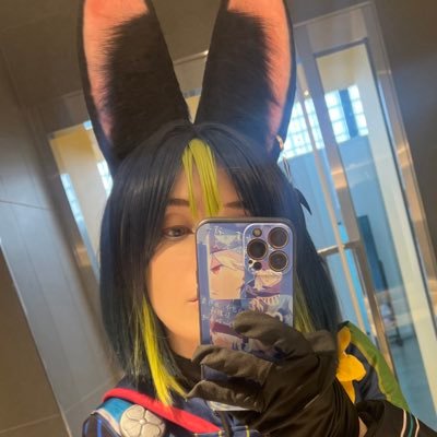 citrinitvs's profile picture. 아뇽 케이입니다 | 28 | 🐺🌧 🏛🌱 🍅 ⚖️🪴