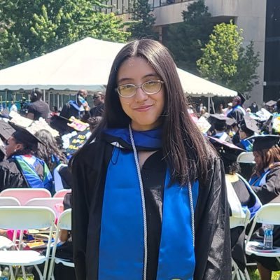 CUNY Lehman College ‘23 👩🏻‍🎓| Bilingual student at @newmarkjschool ‘24 | journalist | Ecuadorian 🇪🇨