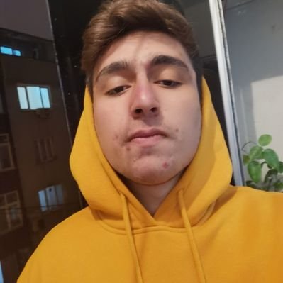 mon_ur3841's profile picture. #LH44 #OP81 #FA14 /💙💛 #HalaMadrid