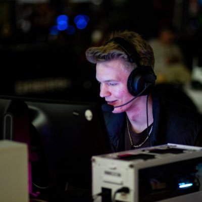 zrixc30502's profile picture. 