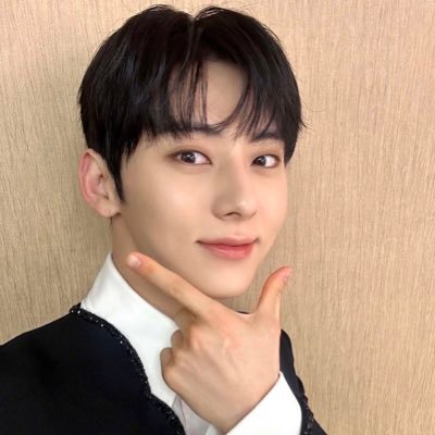 amii37308730's profile picture. 韓ドラにハマり幸せな日々〜😌🇰🇷お気軽に声かけてください🫶🏻 Hwando🦊🍑× BINGO🐰🍀12/20,21 UNVEIL🤍 2.11 EUNBIN NOTE:DIVA🎤