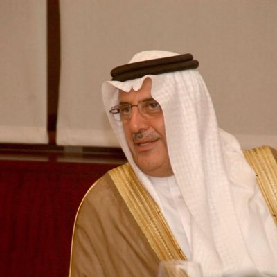 باحث شغوف بالتاريخ ومتذوق للشعر أعبر في هذا المنبر عن تأملات في الحياة ولا ٲزكي أيّاً منها من القصور