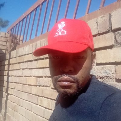 Football lover. #LFC. #kcfc. show up and try your best.