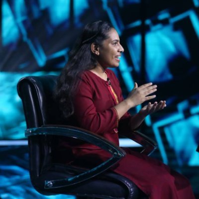 iamAartiJagtap's profile picture. न वफ़ा | न इख़्लास | न क़ुर्बानी | न मोहब्बत | कठोर | स्वार्थी | निर्मोही | फिर एक दिन मुझे यह दुनिया बुरी लग गयी..