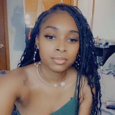 #haitian 🇭🇹//Kean University Alumni 👩🏾‍🎓// Bachelors degree in finance 💵🎓//anime junkie 🤪//ig queen_ernaa//Rest in Peace Renzy🖤 8.31.20